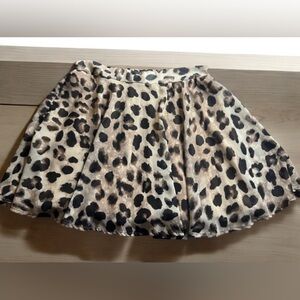 ⭐️ Cheetah skirt with slip underneath. Size large AURA. Worn once. Super cute.